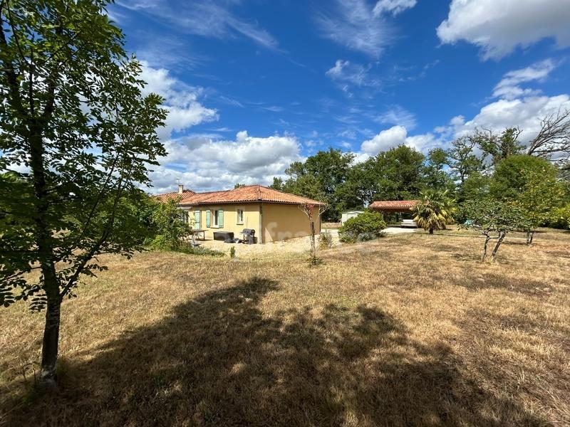 Maison - 170 m² - 10 pièces