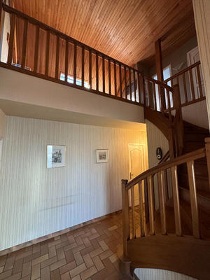 Maison - 171 m² - 8 pièces