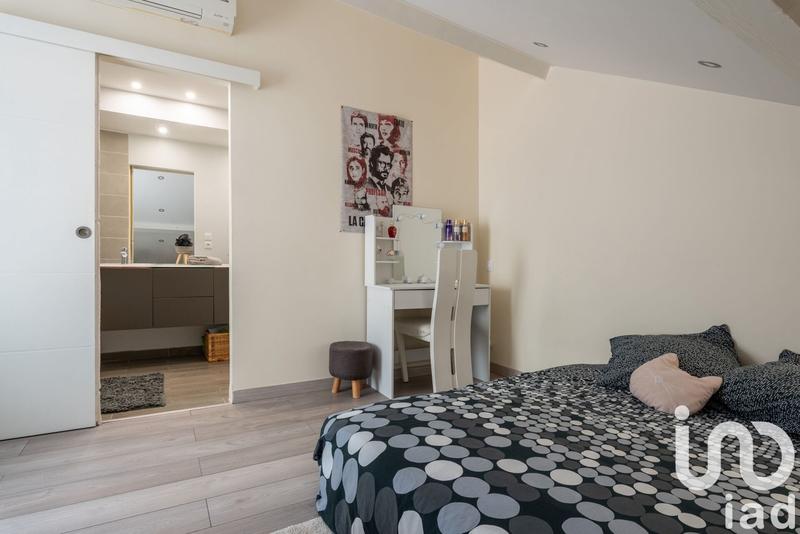 Maison - 249 m² - 6 pièces