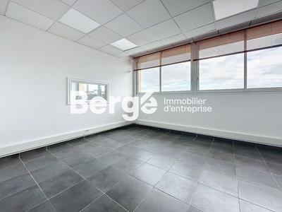 Bureau - 146 m²