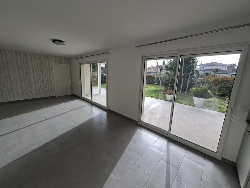 Maison contemporaine - 107 m² - 4 pièces