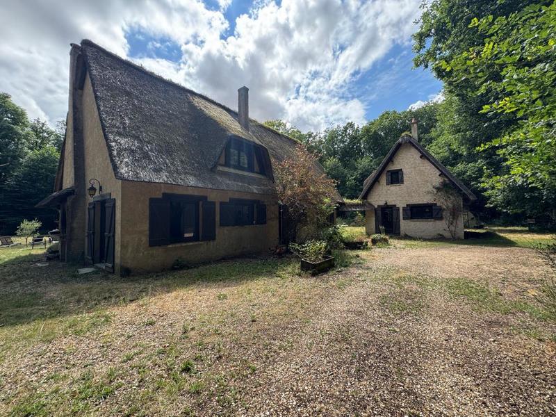 Maison - 218 m² - 9 pièces