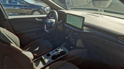 Ford Kuga 2.5 Duratec 183 Fhev eCVT I-Awd St Line (Type 01-24) 5 portes (avril 2025) (co2 131.0)