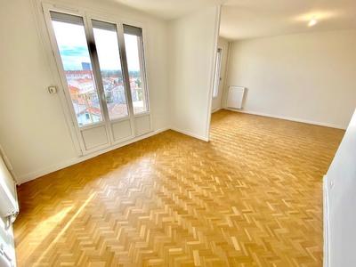 Appartement - 77 m² - 4 pièces
