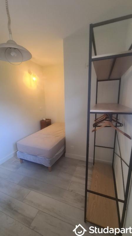 Chambre - 9 m² - 1 pièce