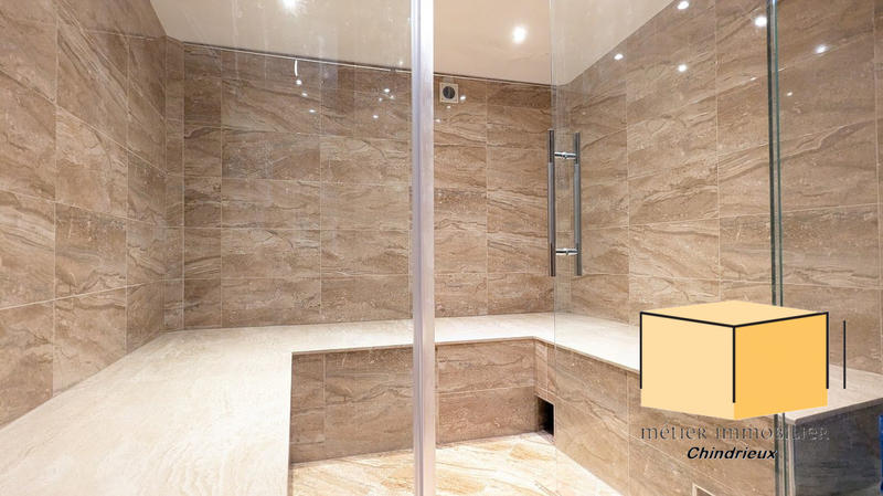 Villa - 304 m² - 10 pièces