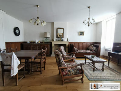 Maison ancienne - 200 m² - 11 pièces