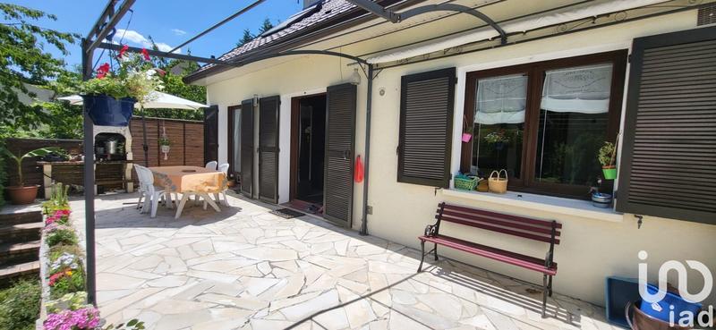 Maison - 104 m² - 4 pièces