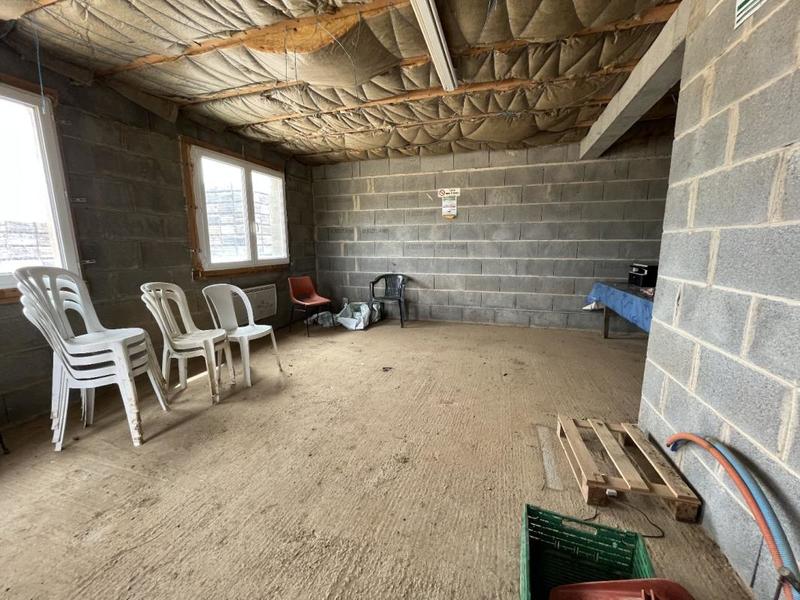 Maison ancienne - 530 m² - 3 pièces