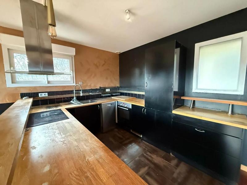 Maison - 170 m² - 7 pièces