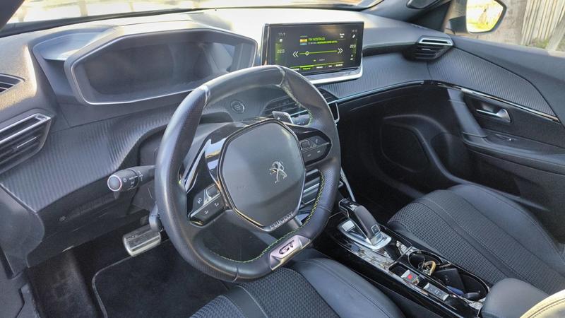 Peugeot 2008 1.2 PureTech 130 Eat8 Gt