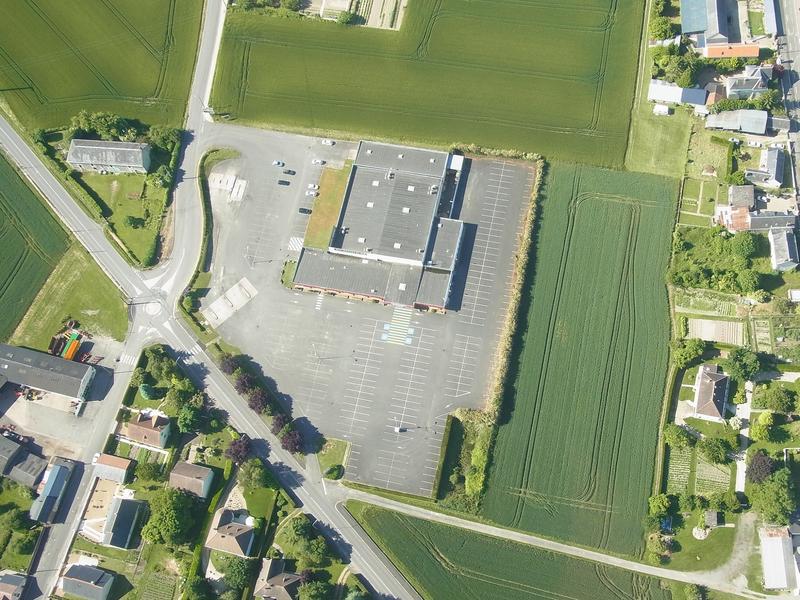 Local commercial - 2 482 m²