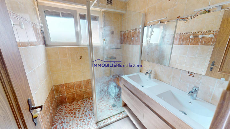 Maison - 82 m² - 4 pièces