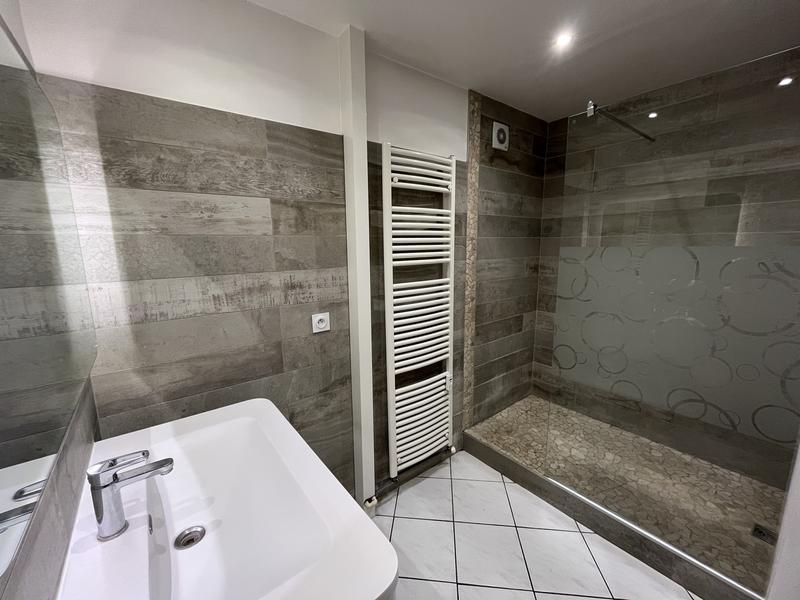 Appartement - 81 m² - 4 pièces