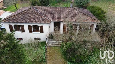 Maison - 137 m² - 5 pièces