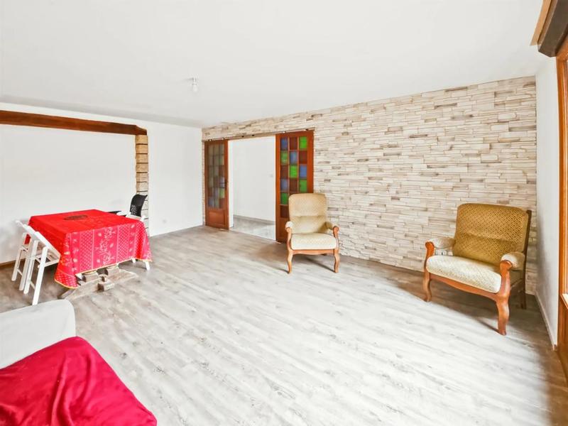 Maison - 120 m² - 8 pièces