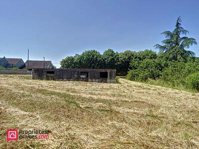 Terrain constructible - 800 m²