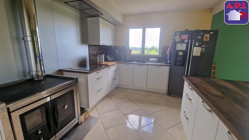 Maison - 137 m² - 5 pièces