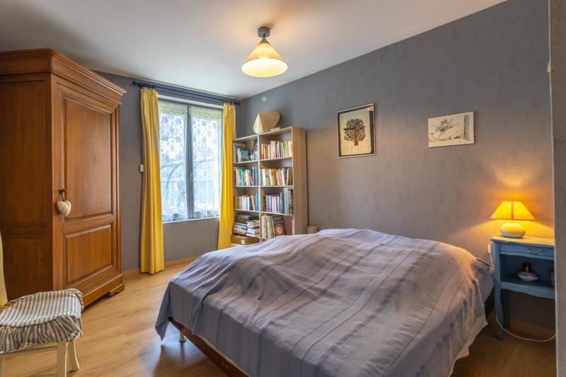 Maison - 161 m² - 8 pièces