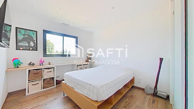 Maison - 140 m² - 5 pièces