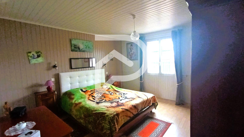 Maison - 105 m² - 5 pièces