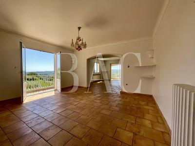 Villa - 350 m² - 7 pièces