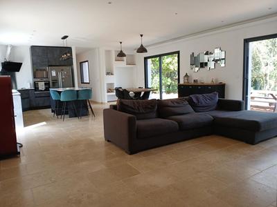 Maison - 148 m² - 5 pièces