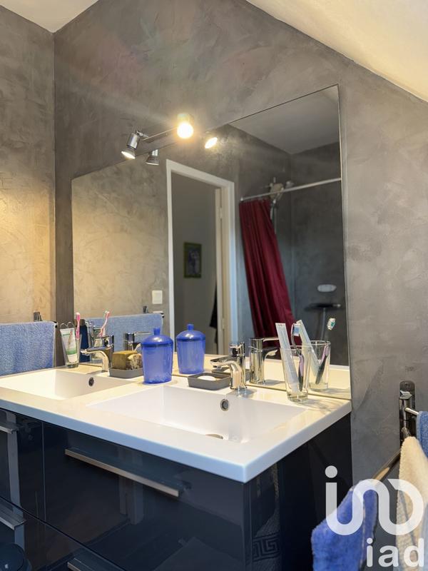 Maison - 96 m² - 5 pièces