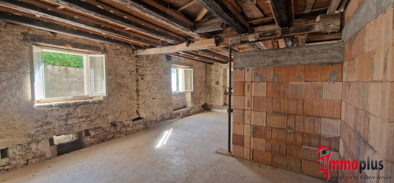 Maison - 210 m² - 5 pièces