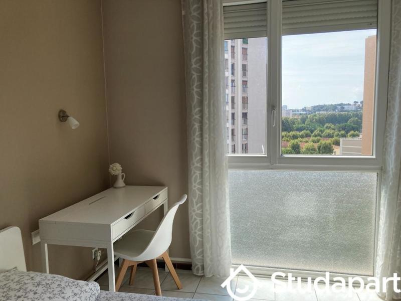 Chambre - 10 m² - 1 pièce