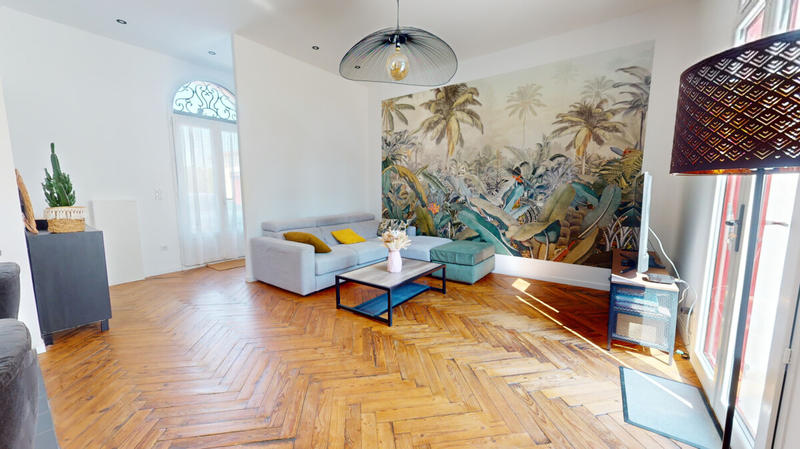 Maison - 104 m² - 4 pièces