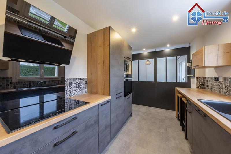 Maison traditionnelle - 80 m² - 5 pièces