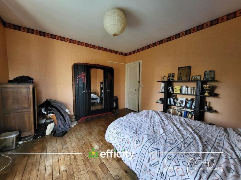 Maison - 235 m² - 8 pièces