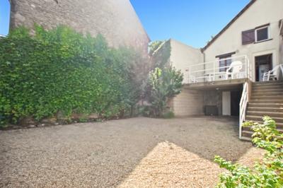 Maison de village - 75 m² - 3 pièces