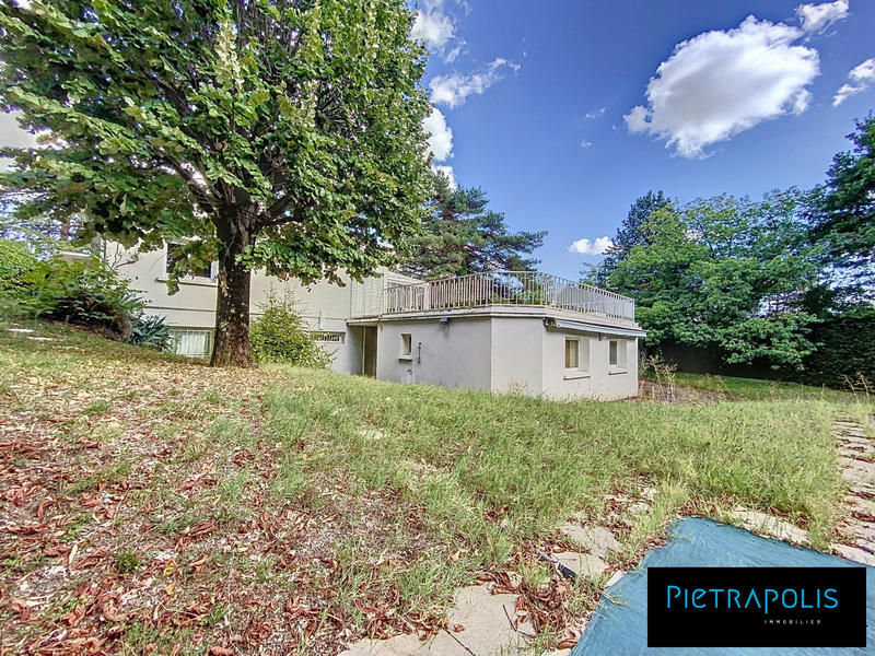 Maison - 292 m² - 7 pièces