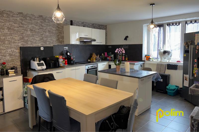 Maison - 111 m² - 5 pièces