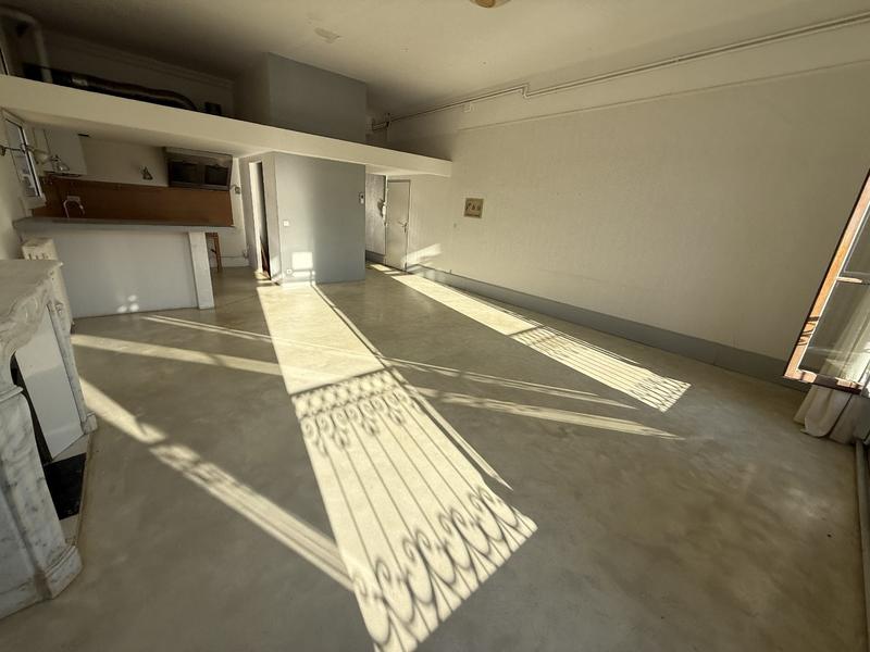 Appartement - 100 m² - 4 pièces