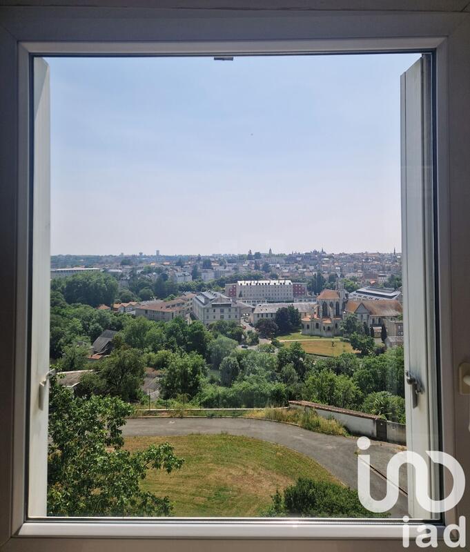 Appartement - 106 m² - 6 pièces