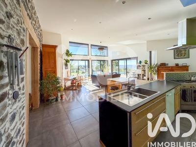 Maison - 152 m² - 5 pièces