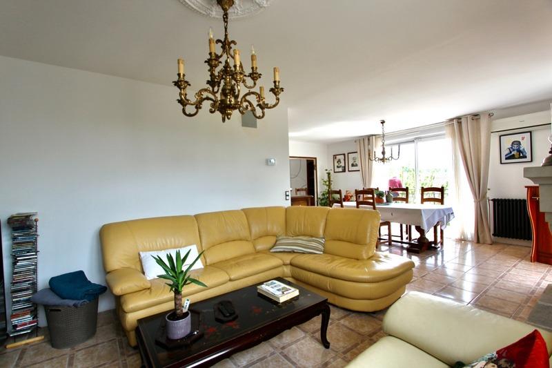 Maison - 175 m² - 9 pièces