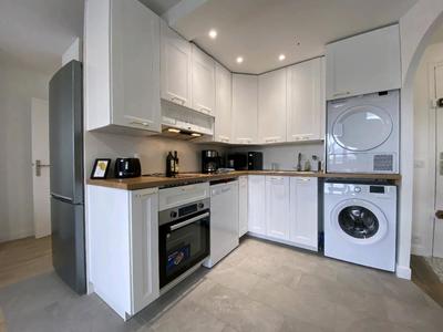 Appartement - 95 m² - 6 pièces