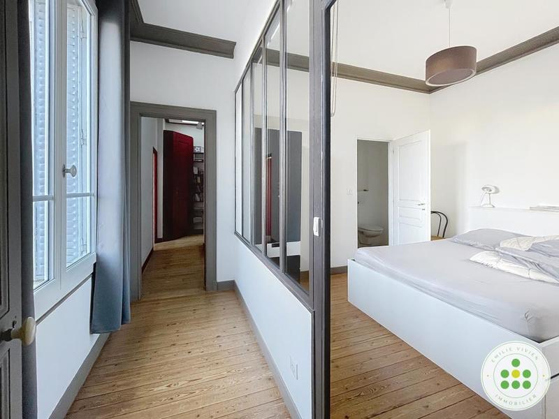 Immeuble - 295 m² - 10 pièces