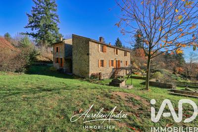 Maison - 215 m² - 6 pièces