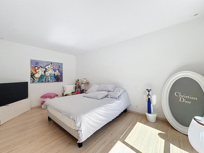 Villa - 227 m² - 7 pièces