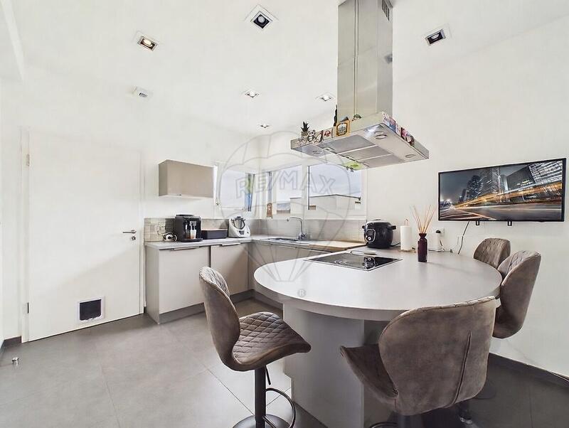 Maison - 149 m² - 6 pièces