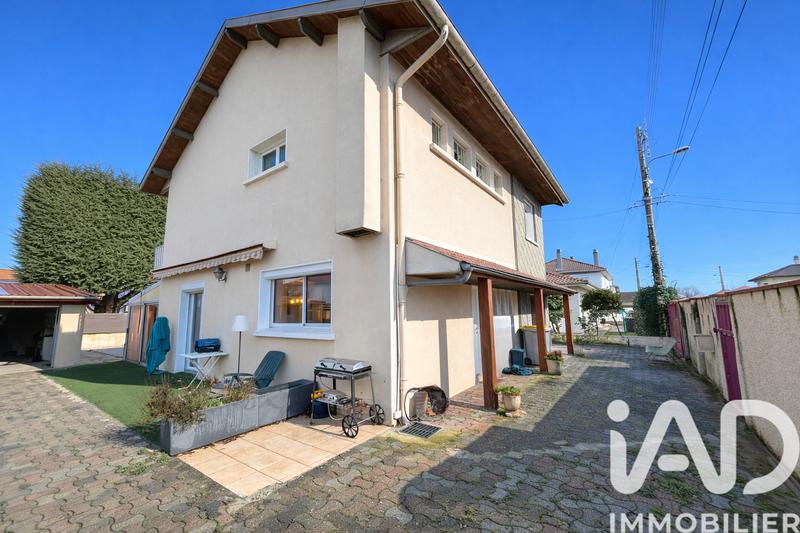 Maison - 138 m² - 5 pièces