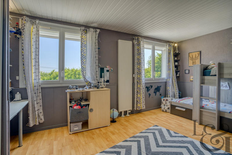 Maison - 254 m² - 7 pièces