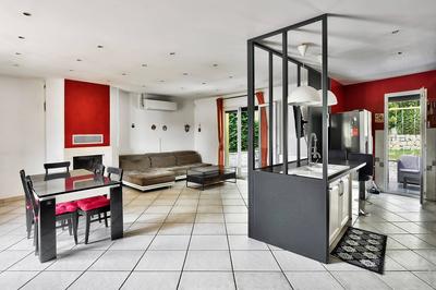 Maison - 145 m² - 6 pièces