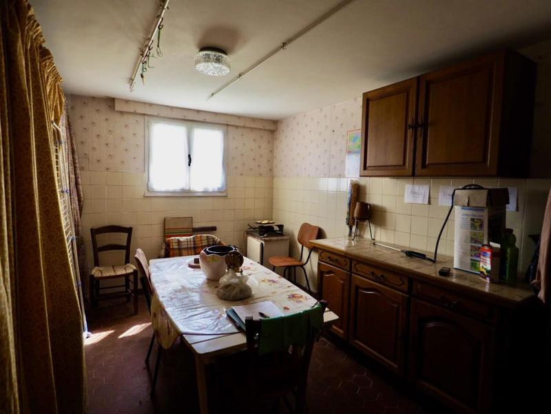 Maison - 185 m² - 7 pièces