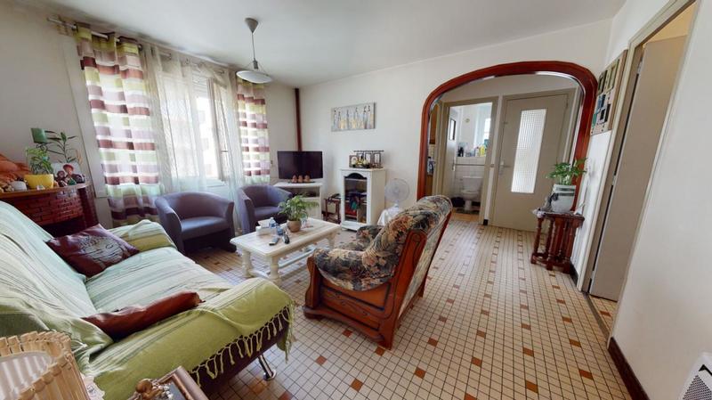 Maison - 147 m² - 9 pièces